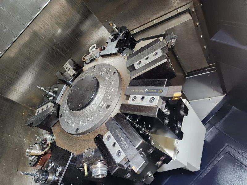 HWACHEON HI-TECH 230AL-YSMC,27.17 SWING,22.99 CC,Y-AX,SUB,8 CHUCK,FANUC,2018