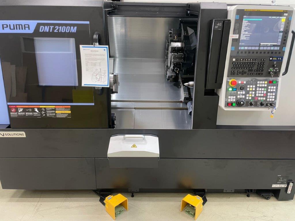 DOOSAN PUMA DNT 2100M,8 CHUCK,LIVE MILLING,C-AXIS,PARTS-CATCHER,FANUC-I-PLUS,