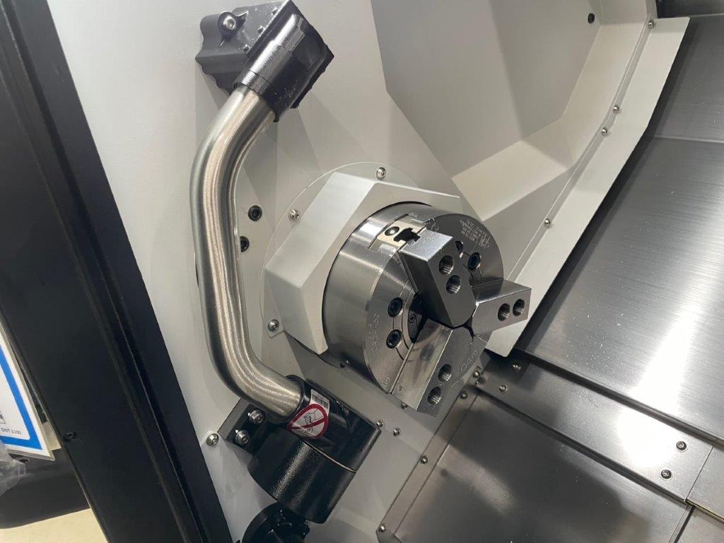 DOOSAN PUMA DNT 2100M,8 CHUCK,LIVE MILLING,C-AXIS,PARTS-CATCHER,FANUC-I-PLUS,
