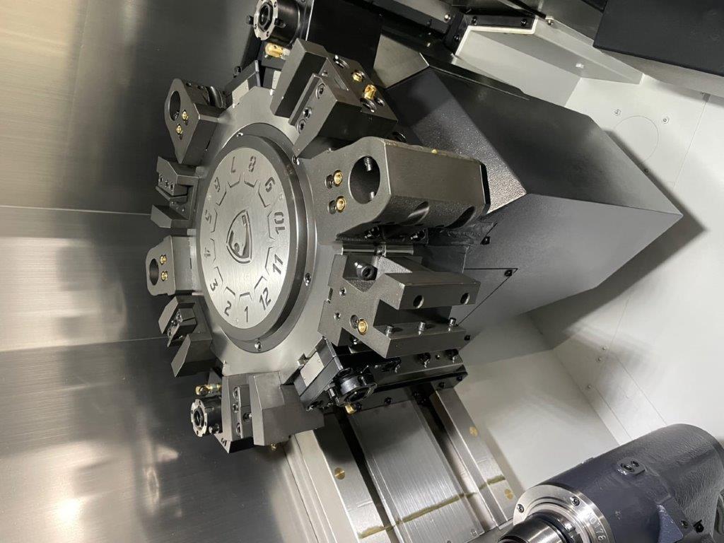 DOOSAN PUMA DNT 2100M,8 CHUCK,LIVE MILLING,C-AXIS,PARTS-CATCHER,FANUC-I-PLUS,