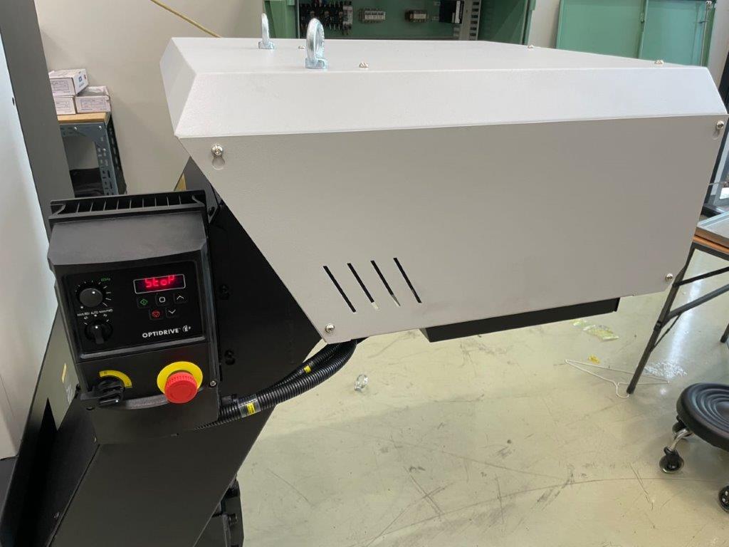 DOOSAN PUMA DNT 2100M,8 CHUCK,LIVE MILLING,C-AXIS,PARTS-CATCHER,FANUC-I-PLUS,