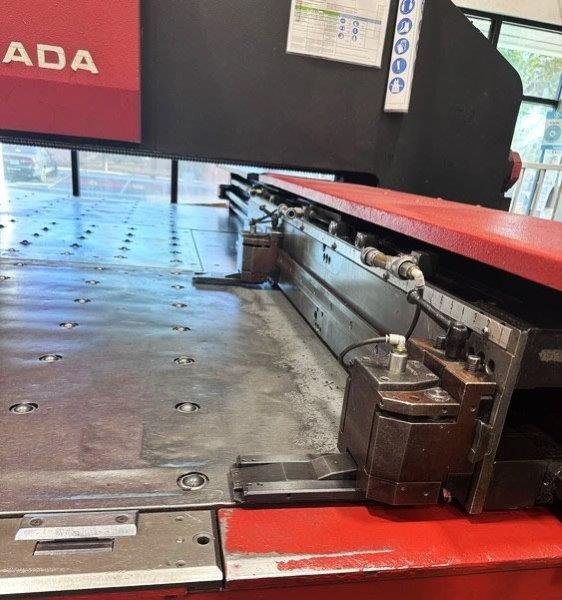 AMADA PEGA 357,50 X72 ,58-STATIONS,2-AUTO-INDEX,AMADA/FANUC 04PC,NEW-2001