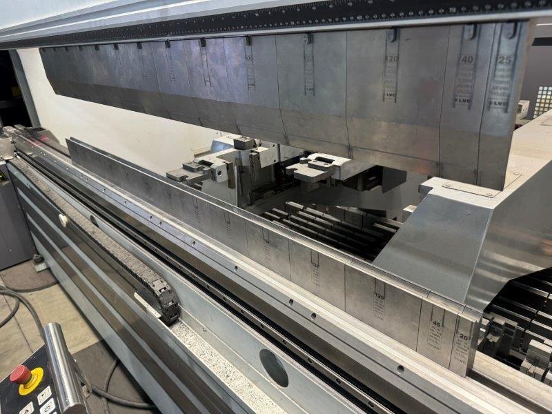 LVD TOOLCELL 135-30 ToolCell is the ultimate bending solution,NEW-2023