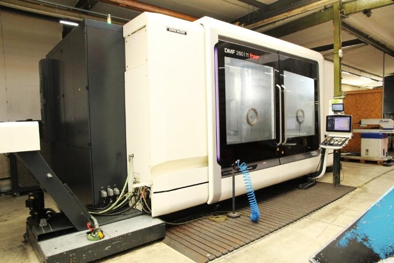DMG MORI DMF-260/II LINEAR FD,102 X,43.3 Y,35.4 Z,10,000-RPM,HSK-A100,CELOS,2016