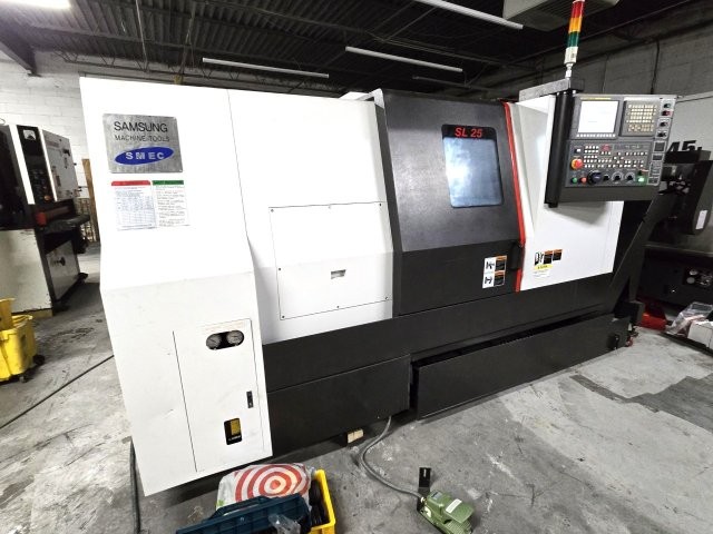 SMEC/SAMSUNG SL25/500,10 CHUCK,3.03 BAR,20.8 CC,3500-RPM,30-HP,FANUC-0I,NEW-2016