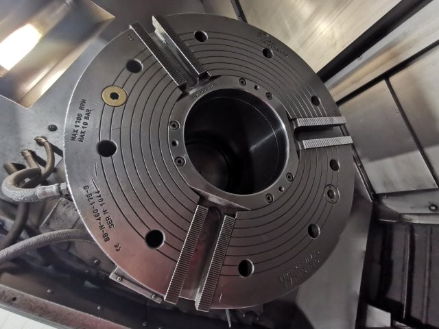 MORI SEIKI SL400C/800,18 AIR-CHUCK,7 BORE,40 CC,