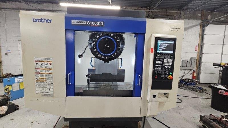 HYUNDAI WIA L400C,15 CHUCK,46 CC,4.6 BAR,35-HP,2000-RPM,FANUC-32,NEW-2012