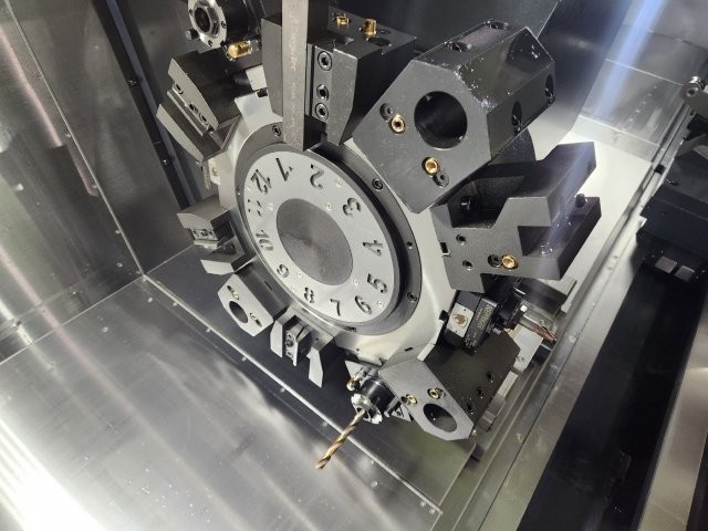 DOOSAN PUMA GT2600XLMA,10 CHUCK,60 CENTERS,LIVE-MILLING,C-AXIS,FANUC,NEW-2024