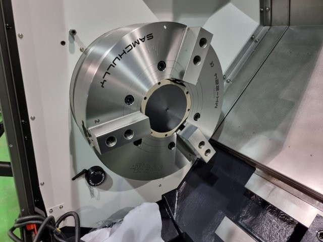 DOOSAN PUMA 5100XLC,24 3-JAW-CHUCK,35.4 SWING,120 CC,10.8 BORE,FANUC,NEW-2023