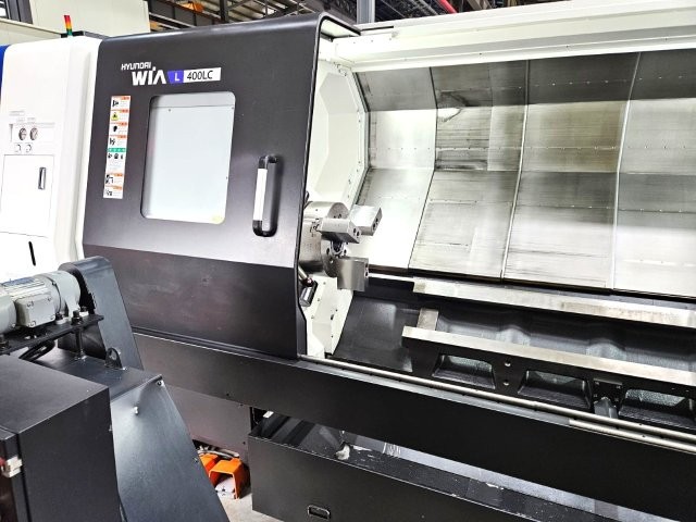 HYUNDAI WIA L400LC,28.5 SWING,83.5 CC,4.6 ,15 CHUCK,SS,2000-RPM,NEW-2023