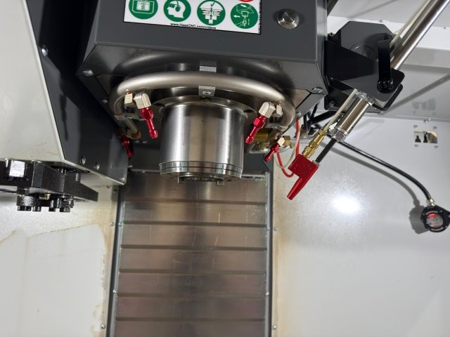 HAAS VM2