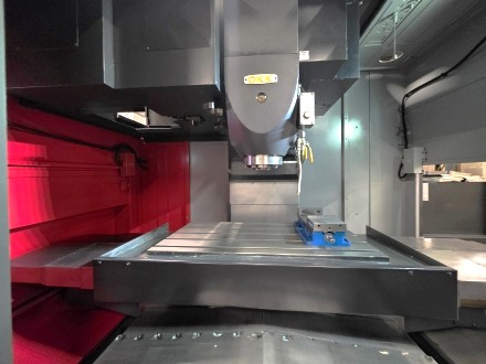 OKK VM53R,41.3 X,20.8 Y,20.1 X,25-HP,CAT-40,8000-RPM,30-ATC,FANUC-31IB,NEW-2018