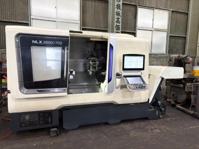 DMG MORI NLX2500Y/700,10 CHUCK,36.2 SWING,27.7 CC,4000-RPM,LIVE-MILL,Y,NEW-2016
