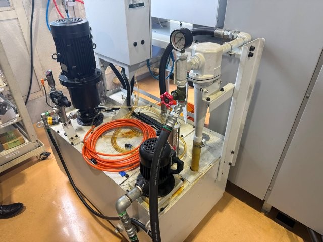 DMG MORI NMV5000DCG-T,MILL-TURN-5-AXIS,28.7 X,20 Y,20 Z,HSK-63A,12K,NEW-2015