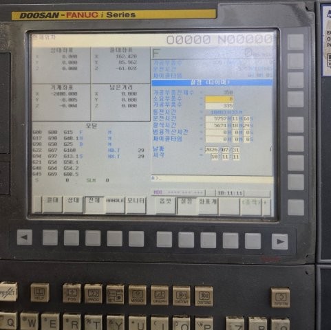 DOOSAN DN SOLUTIONS VCF 5500UL,196.9 X,21.7 Y,22.4 Z,4th AXIS,NEW-2018
